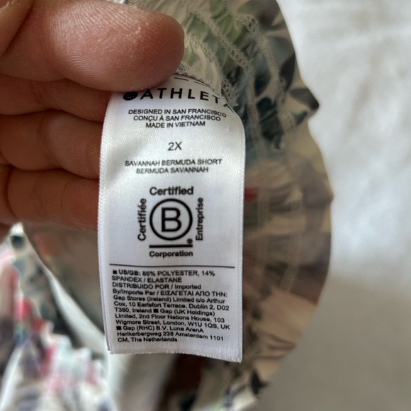Athleta floral capris - Picture 7 of 7